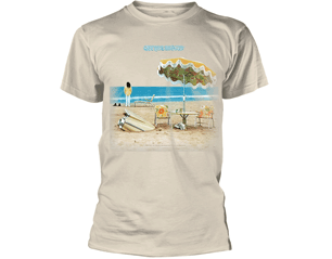 NEIL YOUNG on the beach organic sand TS